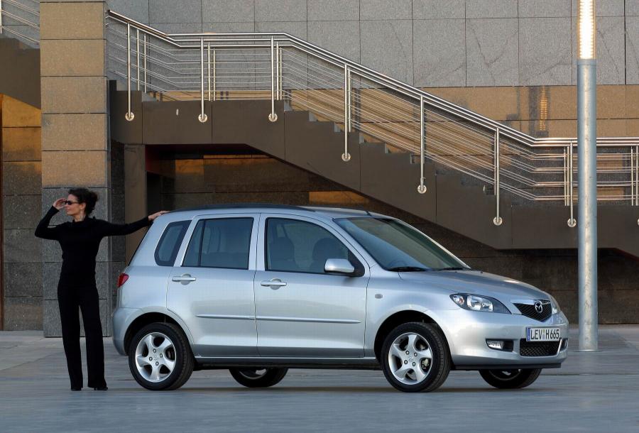  Mazda2 2002 года  (фото 86 из 113)